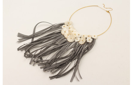 Collar rigído ACERO INOXIDABLE con flecos lazo vic