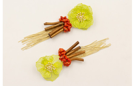 Pendientes flor 2 capas esmaltado lima, burruños o