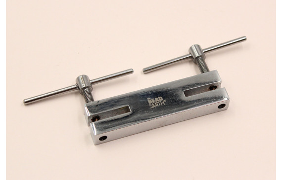 Torniquete para hacer agujeros en metal