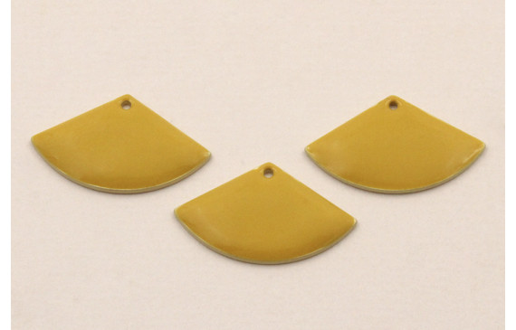 Pieza Abanico de 20*12mm esmalte Amarillo