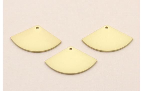 Pieza Abanico de 20*12mm Dorado Mate