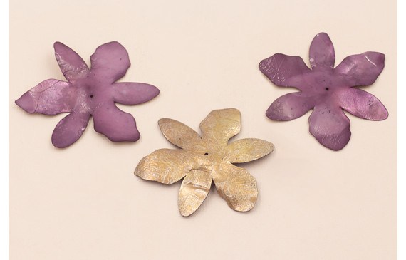 Flor 6 pétalos 55mm diámetro Morado y Metal