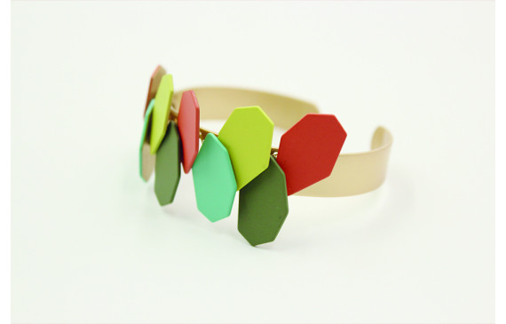 Pulsera rigida con esmaltes mates en color pistach