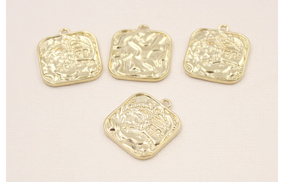 Colgante cuadrado 20*20*2mm Baño Oro 18K-3 micras