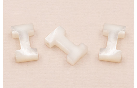 Letra Nacar I 10mm agujero horizontal superior