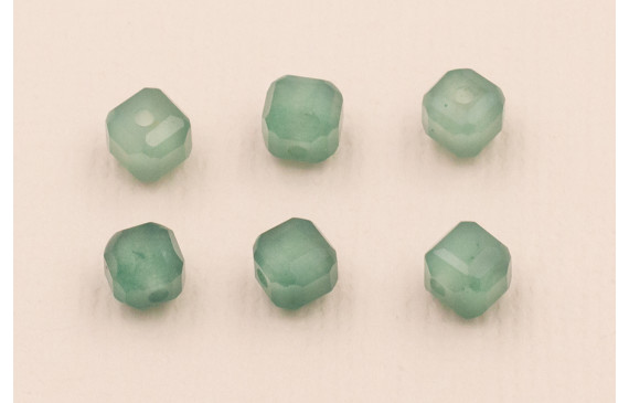 Cubo Biselado Piedra 4*4mm Color  Gris Azulado