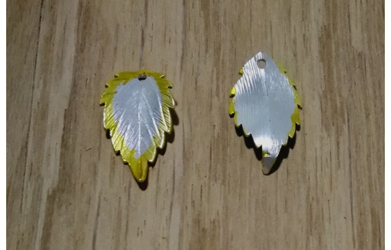 Colgante hoja 20*11mm Oro y Plata Mate