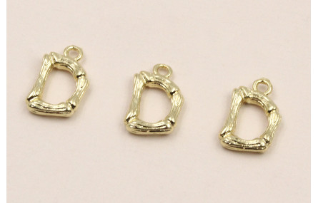 Colgante Letra D latón Dorado 15*10mm