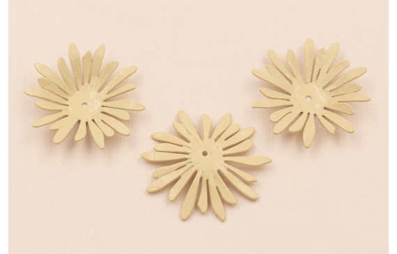 Flor Irregular esmaltada 33mm diametro Beige