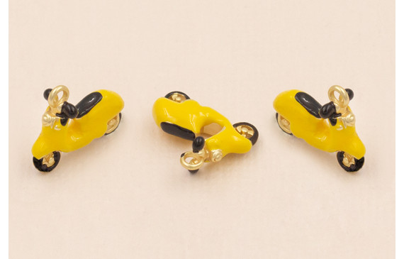 Colgante Vespa 15*10mm esmalte Amarillo
