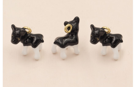 Colgante Perro Bulldog 16*14mm Blanco y Negro