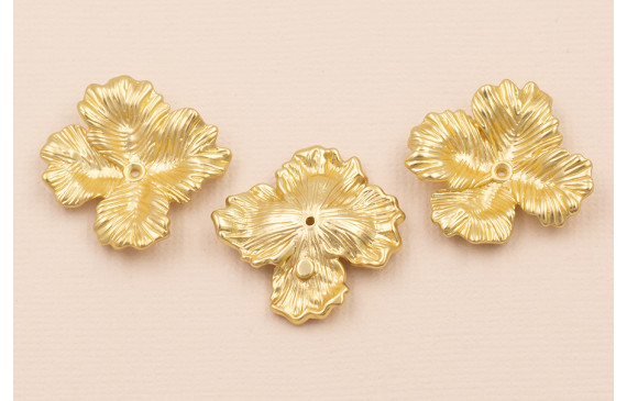 Flor Labrada 25*25mm Oro Mate