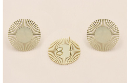 Acero Inox. Pendiente Sol 18mm Oro