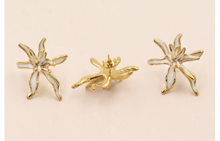 Pendiente Acero Inox. Flor Irregular 32*25 Blanco