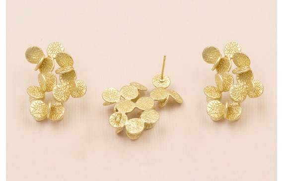 Pendiente Ramillete  hojas redondas 30*22 O. Mate