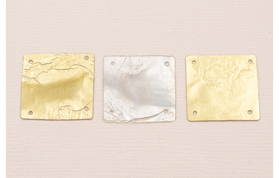 Cuadrado de 20*20mm Oro - Plata Rugoso