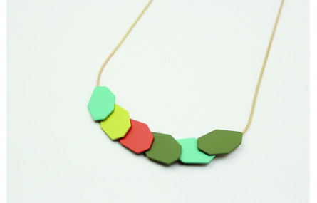 Collar de cadena cordón oro mate y esmaltes mates