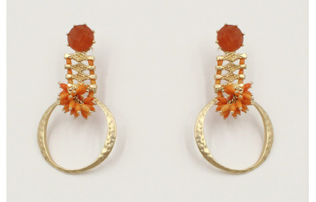 Pendientes perno brillo naranja con coralitos nara