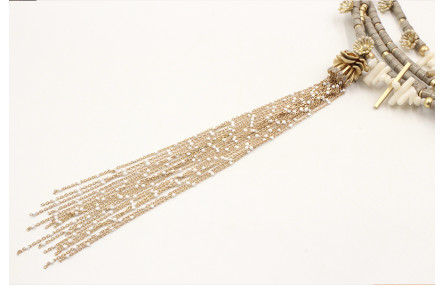 Collar de 5 vueltas con piedra color topo, corales