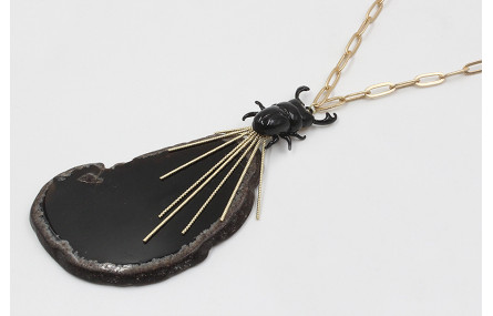 Collar cadena eslabón rectangular oro mate con aga