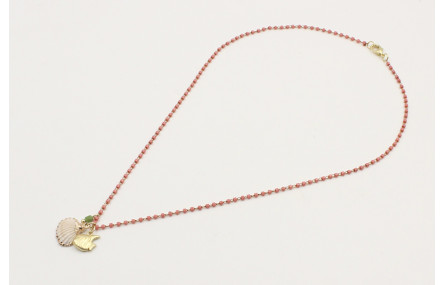 Collar cadena miyuki  rosa con colgantes pez oro m