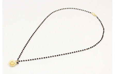Solitario cadena miyuki negro con colgante flor ca