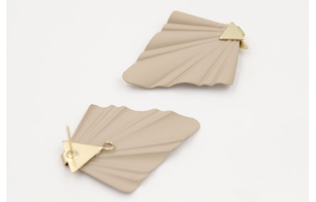 Pendientes perno triángulo con presión oro mate co