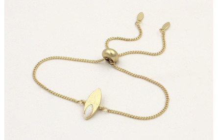 Pulsera cadena eslabón plana dorada mate con entre