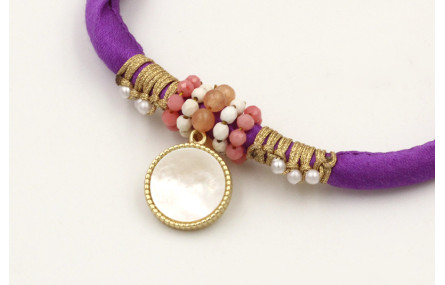 Pulsera seda rellena morado con nudo macrame con p