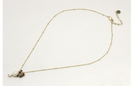 Collar cadena microbola dorada mate colgante carac