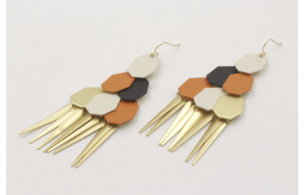 Pendiente perno gancho con hexágonos beige,dorado 