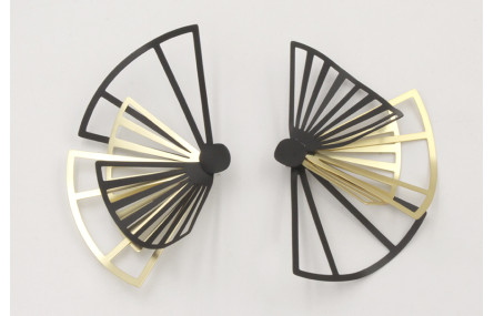 Pendientes láminas abanicos esmaltados negro mate 