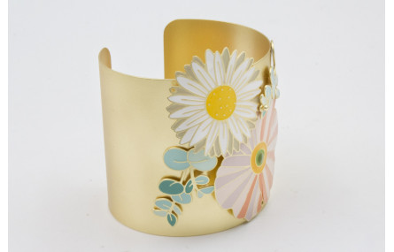 Brazalete con piezas esmaltadas, flor grande plana