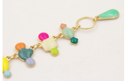 Pulsera esmaltitos de distintos colores rematada c