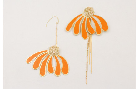 Pendientes irregulares nenufar esmaltado crema, pé