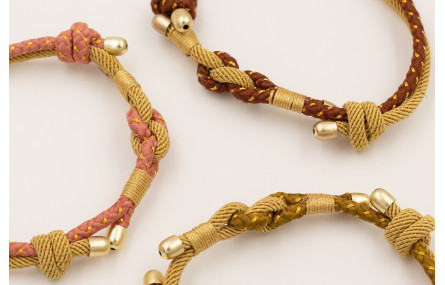 Pulsera cordón retorcido trenzado beige y cordón m