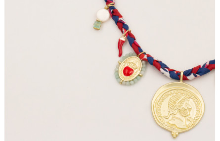 Collar trenza de seda natural roja, azul marino y 