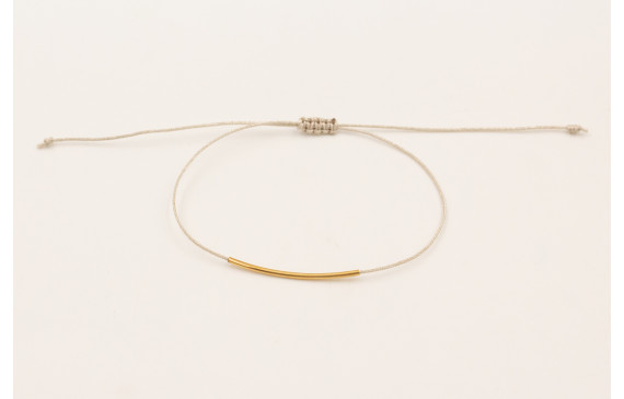 Pulsera hilo metalico plateado con tubo curvado de