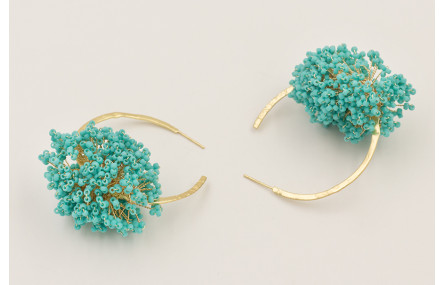 Pendientes aro labrado con ramas de abalorio turqu