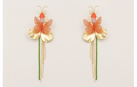 Pendientes perno escarabajo teja y morado con flor