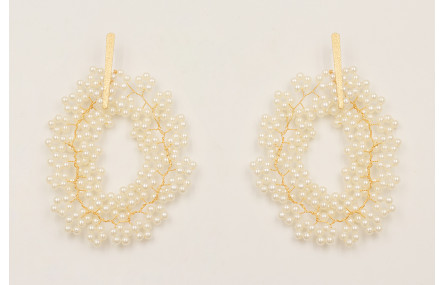 Pendientes perno lámina satinada con ramas de perl