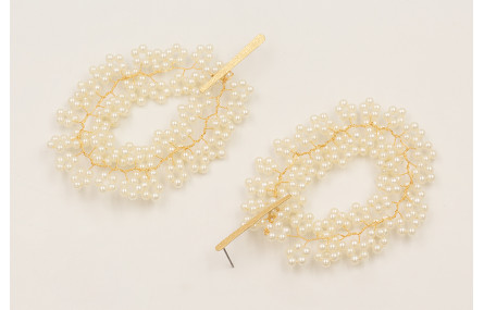 Pendientes perno lámina satinada con ramas de perl