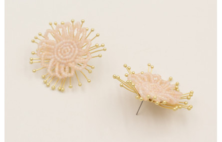 Pendientes sol destelleante dorado mate con flor a