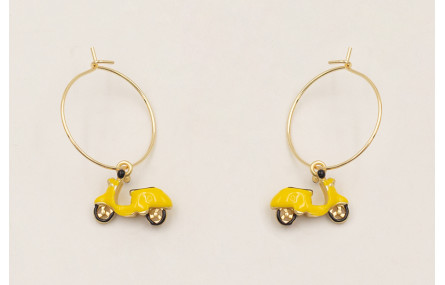 Pendientes aro dorado con colgante vespa esmaltada