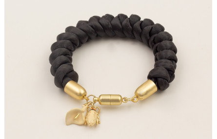 Pulsera seda natural rellena color gris oscuro con