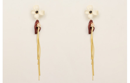 Pendientes perno flor esmaltada crema y negro con 