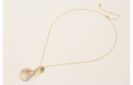 Collar cadena eslabón pequeño dorado mate con cala