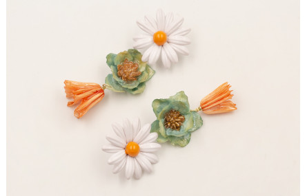 Pendientes perno flor grande esmaltada blanca cent