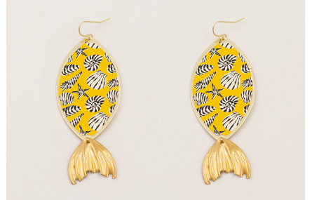 Pendientes pieza ovalada conchas con fonde amarill