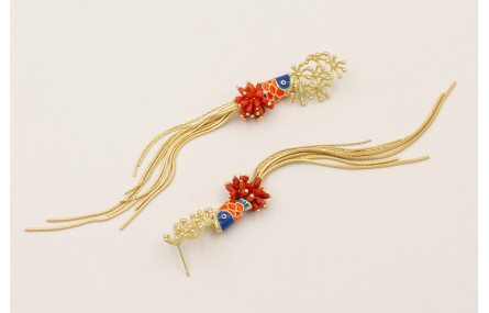 Pendientes perno estrellas coral dorado mate con f